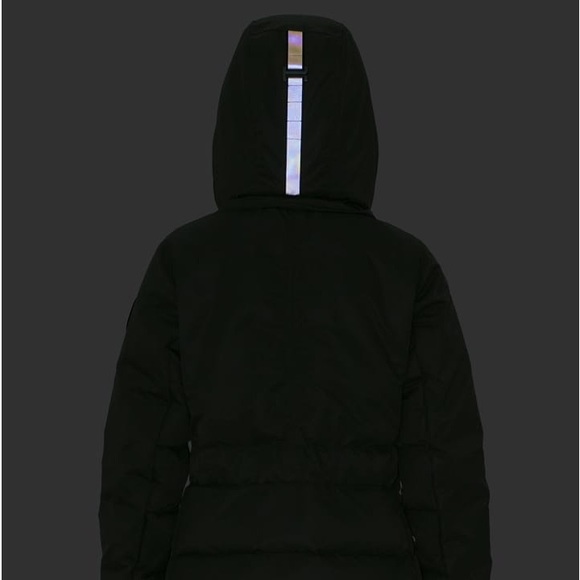 Canada Goose
McKenna Jacket - Picture 8 of 13